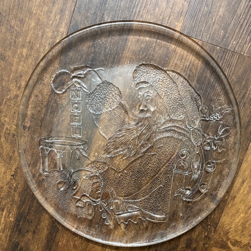 🎄SALE Santa’s Christmas Cookie Tray, heavy pressed glass, Vintage
